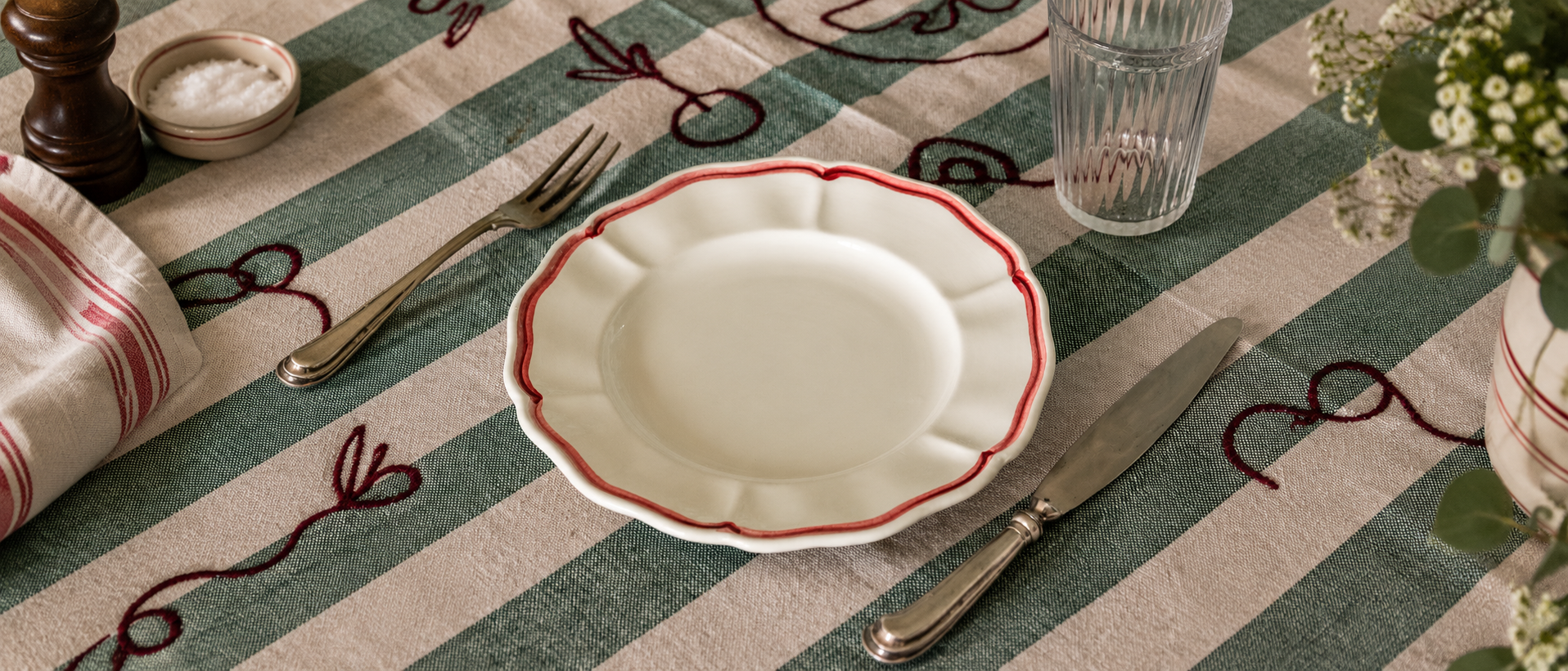 Crafted ceramic tableware
